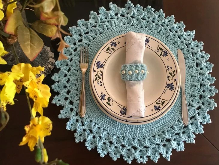 Crochet sousplat: 50 foto dan tutorial untuk meja yang indah