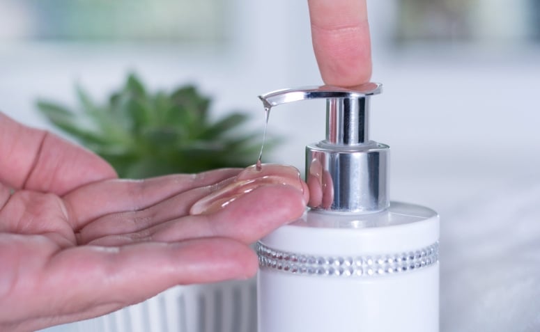 Jak vyrobit tekuté mýdlo: 9 praktických receptů na domácí výrobu