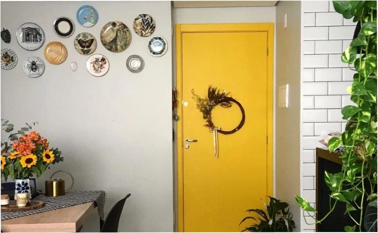 40 pilihan dekorasi pintu untuk menyambut tamu Anda dengan penuh cinta