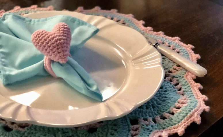 50 crocheted napkin holders ideas to decorate with a handmade charm
