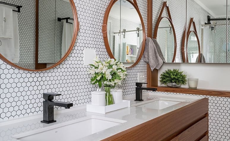 卫生间瓷砖：70个惊人的想法来改造你的空间