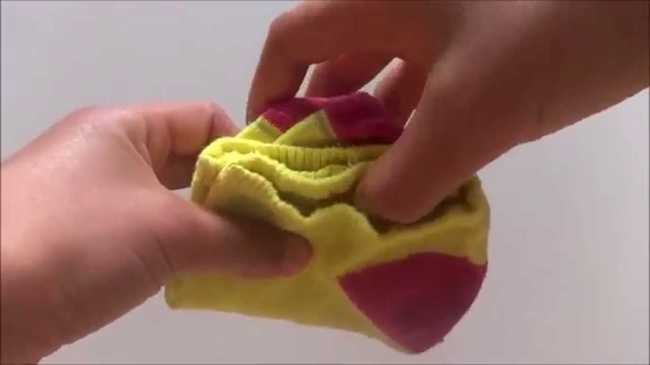 Hoe om 'n sokkie te vou: die maklikste, ongekompliseerde en foutvrye metode