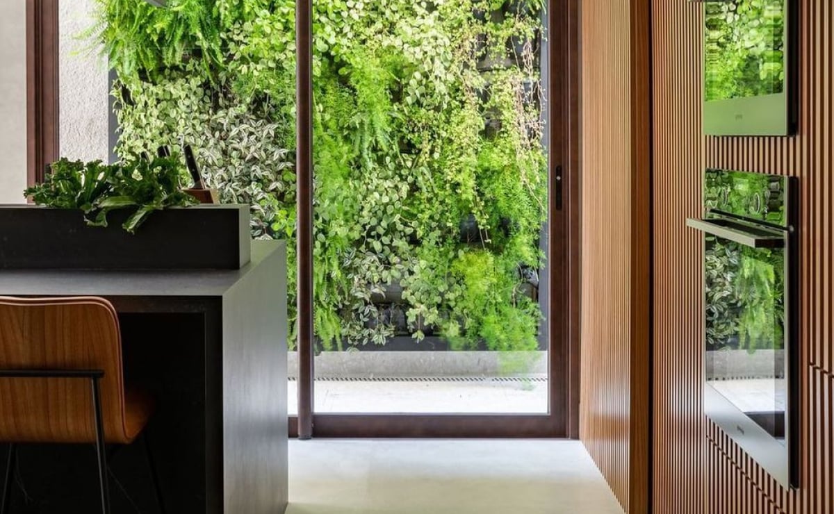 How to choose the right glass door for your home