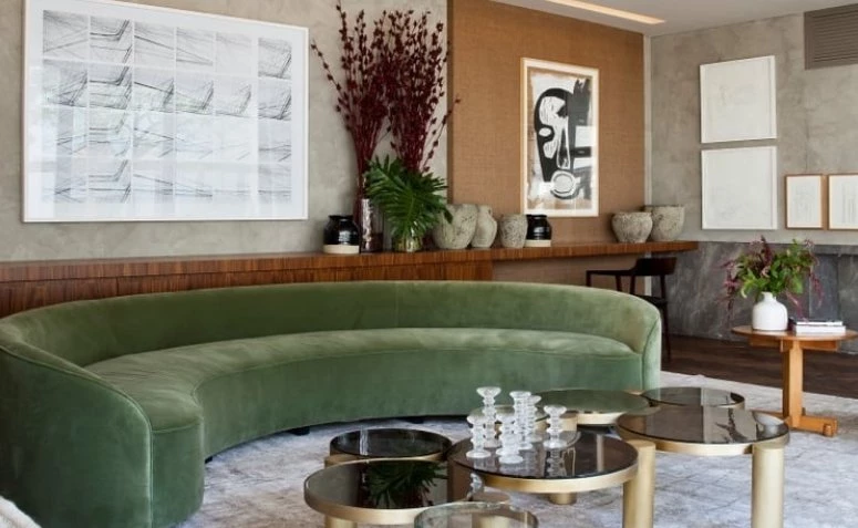50 lingkungan dengan sofa melengkung yang akan menginspirasi dekorasi Anda