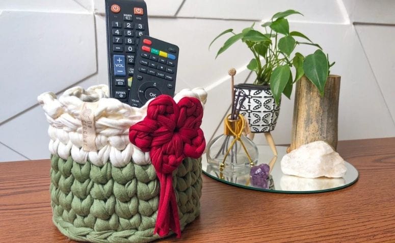 80 Ideas of knitted yarn baskets for a stylish and organized home