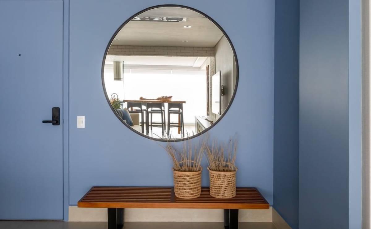 Vstupní hala se zrcadlem je moderní vizitkou