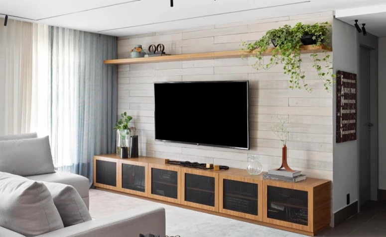5 kritere që duhen marrë parasysh kur përcaktoni distancën midis televizorit dhe divanit