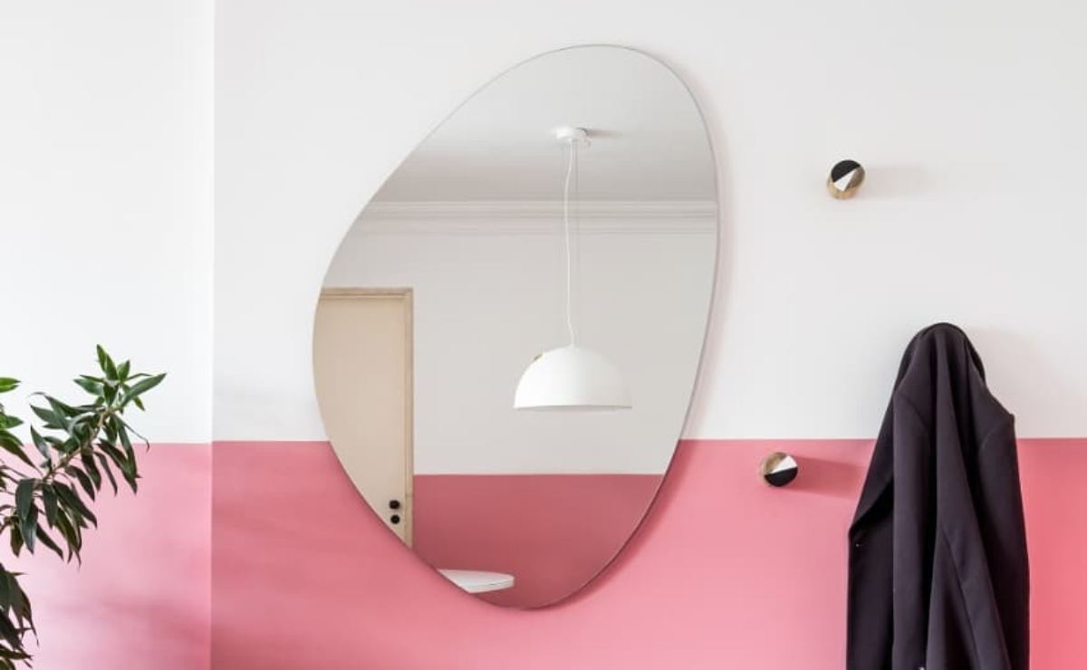 Learn how to create a more natural decoration with organic mirrors