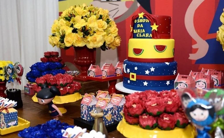 Luna Show Cake: 75 ide spektakuler dan lezat