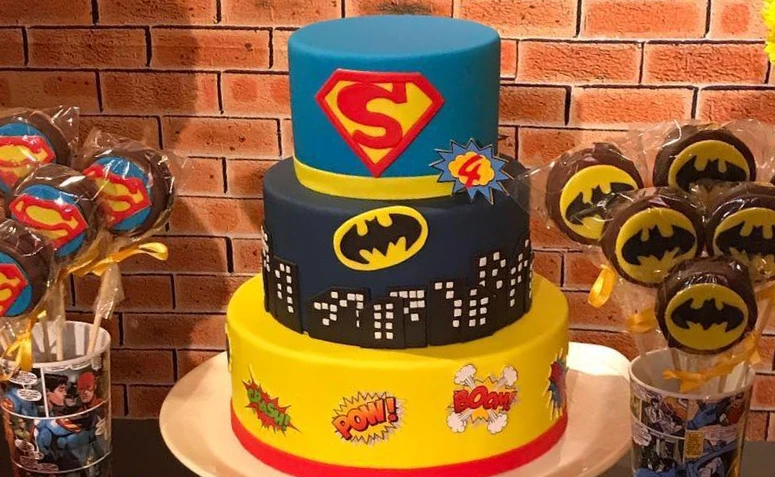 90 ідей тортів у стилі Ліги Справедливості для героїчної вечірки