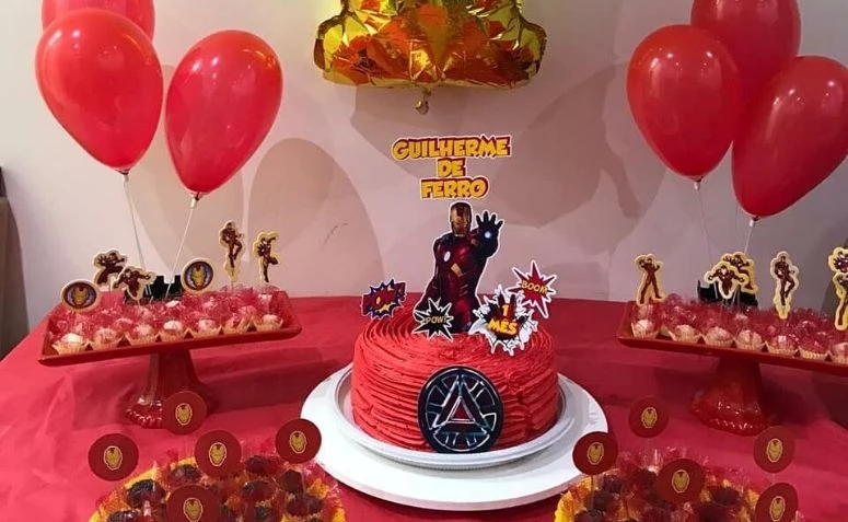 Torta Iron Man: 90 super ide për festën tuaj