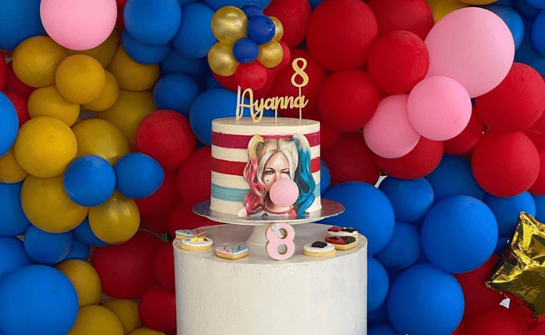 60 Harlequina cake ideas that will delight any comic book fan