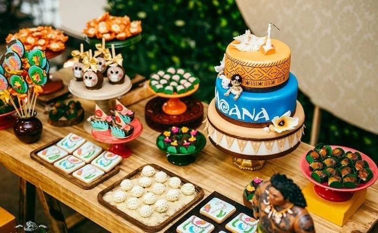 Moana dort: 120 tropických nápadů pro dobrodružnou párty