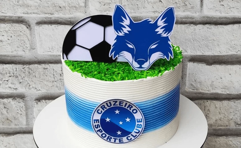 90 Bilder von Cruzeiros Kuchen, der den Hunger der Foxes stillen wird