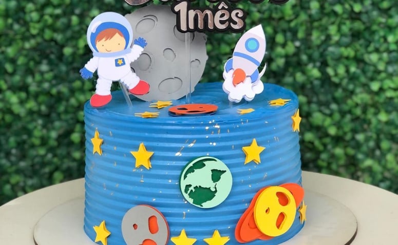 40 ideas de bolos de astronautas para facer unha auténtica viaxe espacial