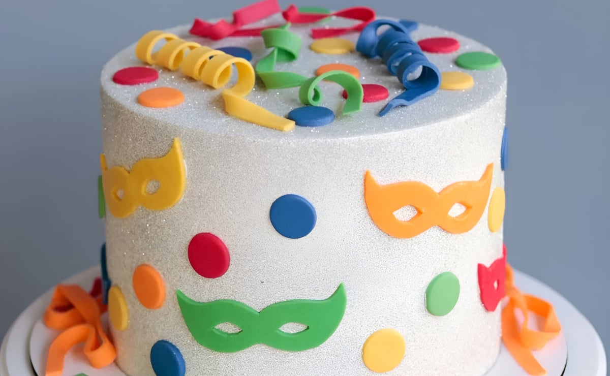 Jak vyrobit karnevalový dort, který rozzáří vaši párty