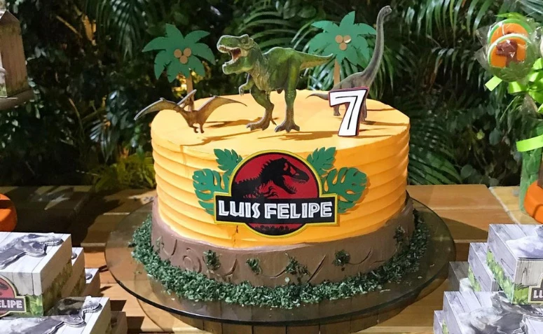 50 Jurassic Park cake na larawan na magdadala sa iyo pabalik sa prehistory