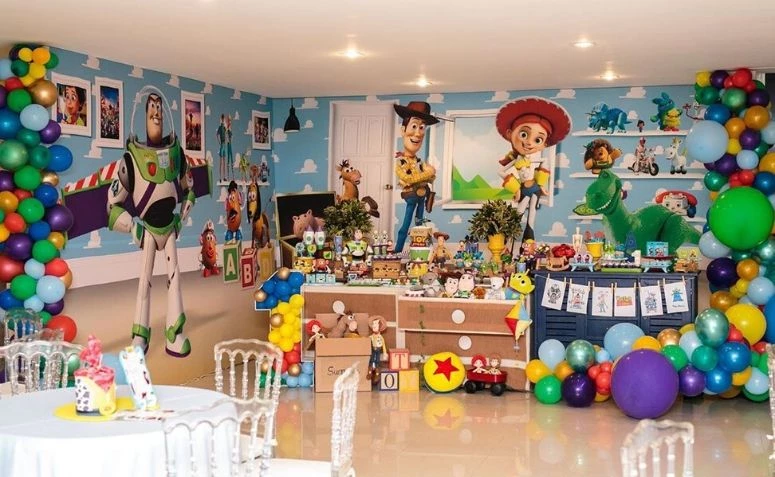 玩具总动员》派对：65个有趣的装饰和惊人的教程