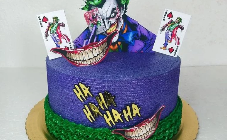 Möhtəşəm bir temalı partiya üçün 40 Joker tortu ideyası