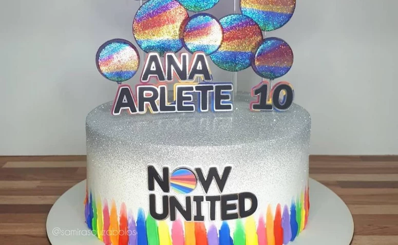 Nyní United cake: spousta barev ve 30 inspiracích pro dokonalou party