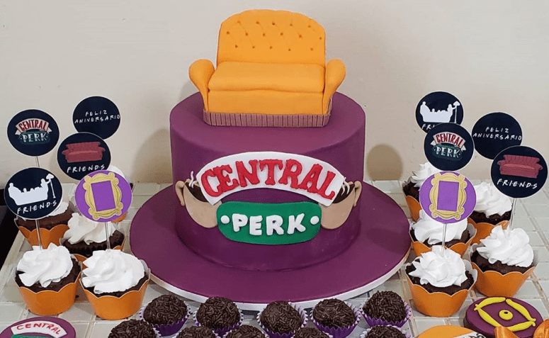 Friends Cake: 30 modelos creativos e consellos para facer o teu