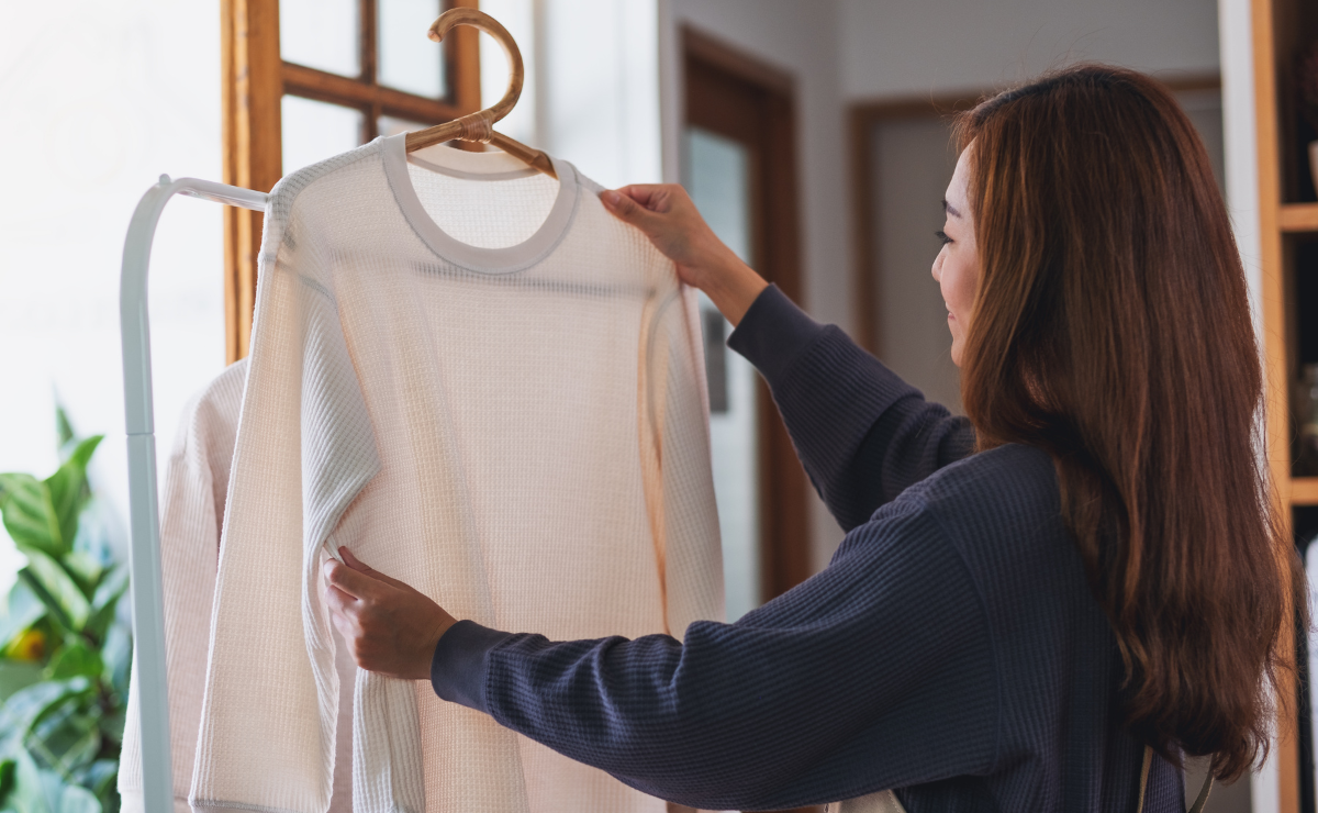 Miten poistaa tahrat valkoisista vaatteista: 8 käytännöllistä ratkaisua jokapäiväiseen elämääsi