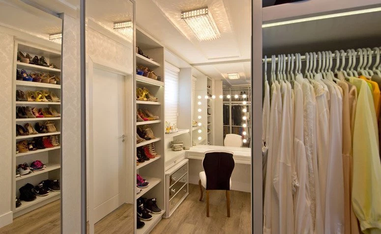 Small closet: 90 creative ideas to make the most of the space