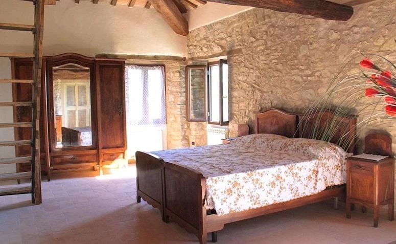 Rustikalna spavaća soba: 80 prijedloga za ugodne dekoracije