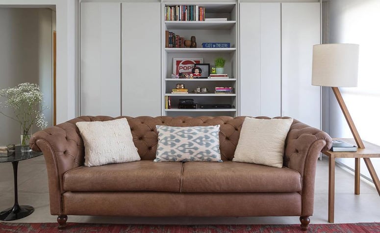 Sofa màu nâu: 65 mẫu khuấy động phong cách trang trí phòng khách
